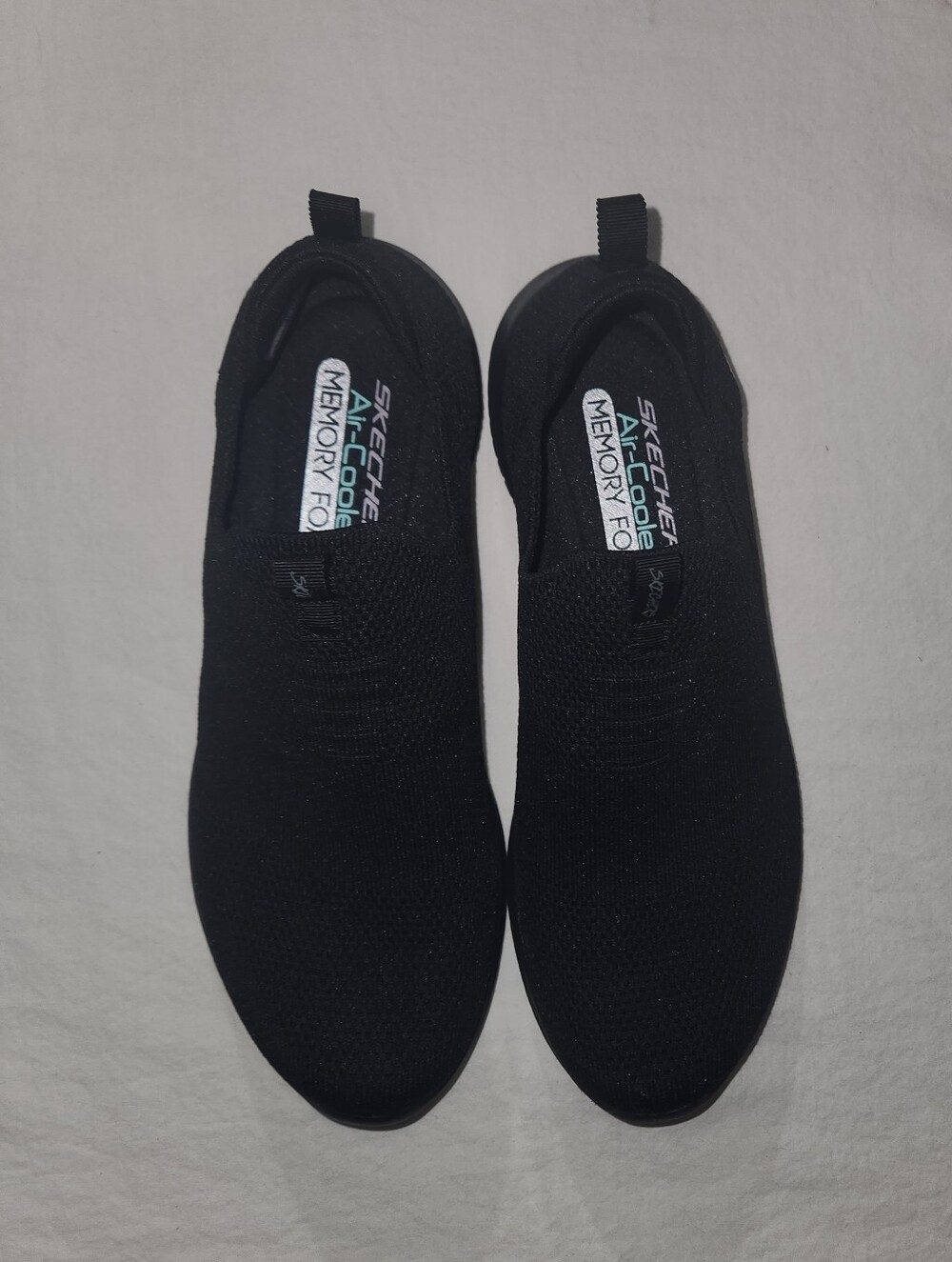 Triple Black Skechers Slip-On Knit Sneakers With Memory Foam Size 8.5 - Picture 2 of 9